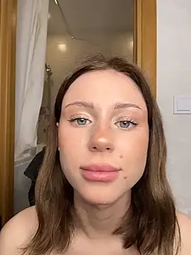 XXX chat uživo modela LilyLun