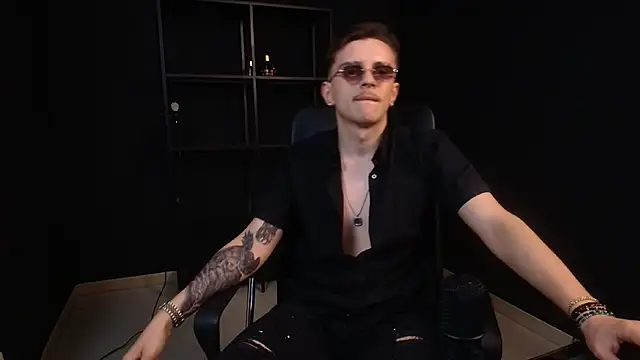 XXX chat uživo modela FelixStarkk