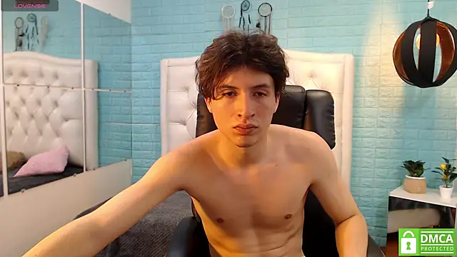 Онлайн чат XXX Marcoviolet