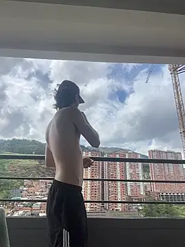 Czat XXX na żywo – Lucas_Knight