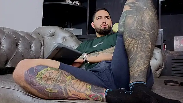Chatroom XXX en direct de matteosantos