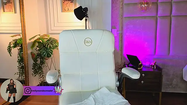 AlessiaLondon 现场XXX聊天