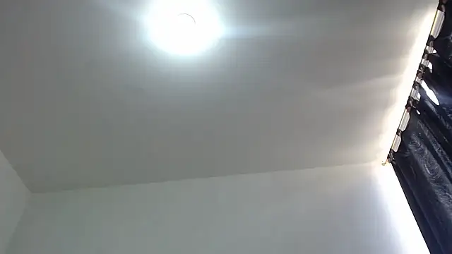 nicolle_milf1978のライブXXXチャット