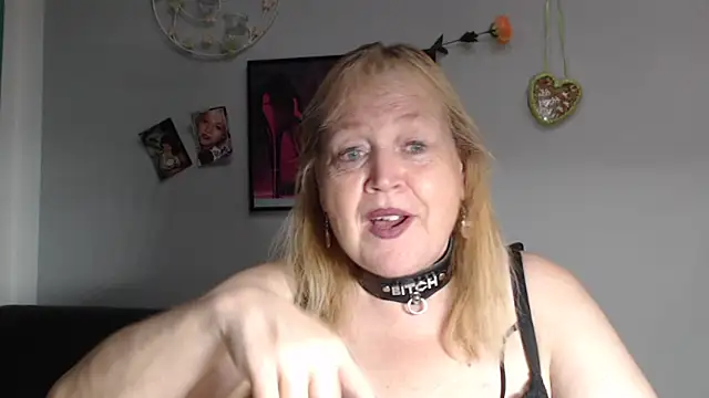 Blasflittchen's Live XXX Chat
