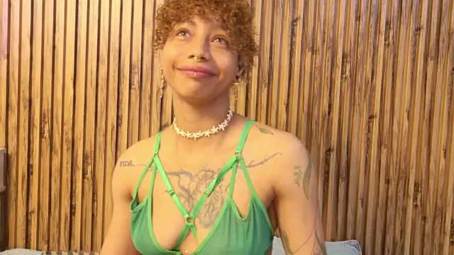 daiana_curlyのライブXXXチャット