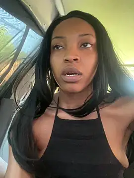 Chat XXX en directo de Queenkimi777