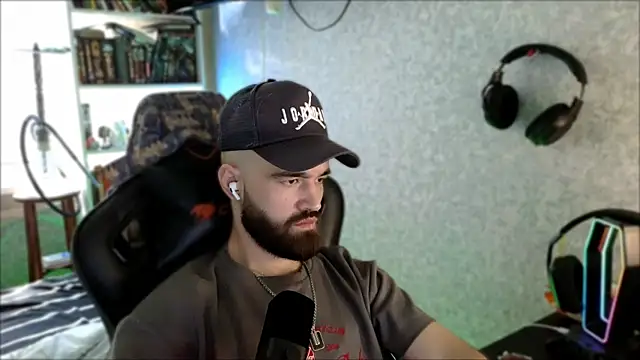 Chat XXX en directo de _Serious_Man