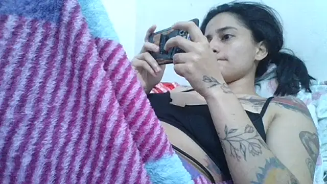 girl_tits 现场XXX聊天