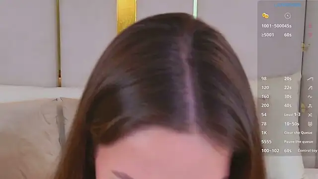 BellaHalles – Naživo XXX chat