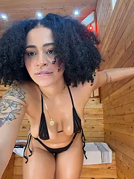 Nikki_Rousmel Chat XXX in diretta