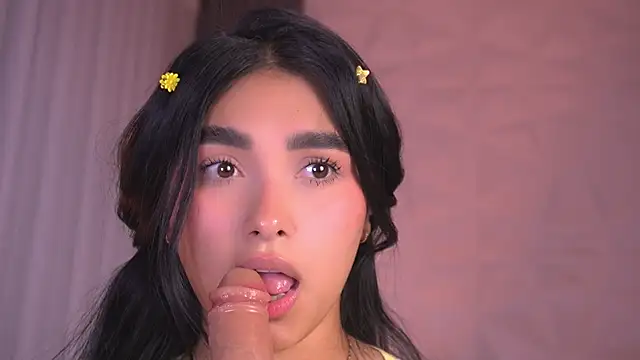 katy_rioss Adlı Modelin Canlı XXX Sohbeti