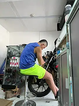 Paul22cm-'s Webcam Show