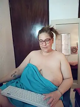 XXX chat uživo modela Kataleyamilf69_