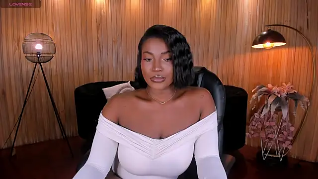 SavannahStorm Live XXX Chat