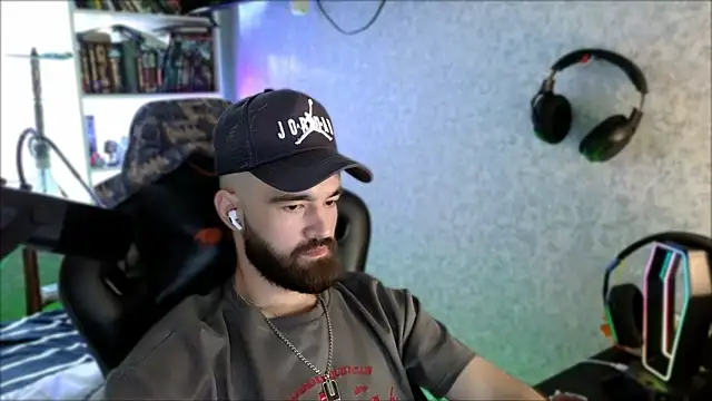 _Serious_Mann Live XXX chat