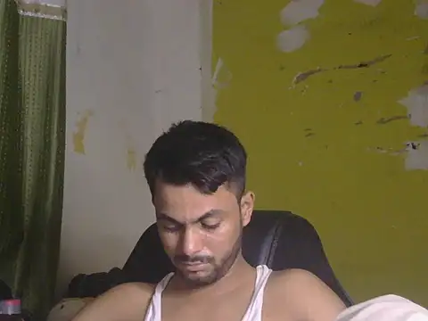 Stubborndesiboy Live XXX Chat