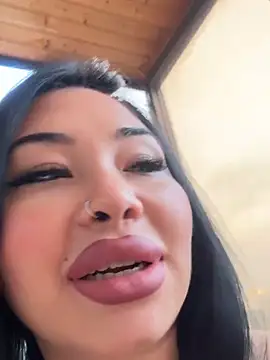 Онлайн чат XXX LaaadyDaaamn