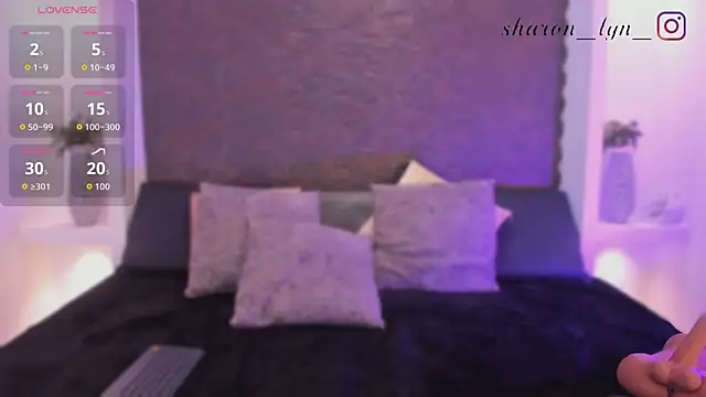 Chatroom XXX en direct de SharonLyn_