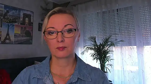 vanessa_chat Adlı Modelin Canlı XXX Sohbeti