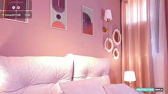 Agata_Laurent_ live XXX chat