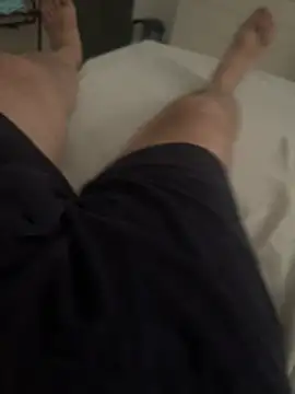 ANONIMO7735's Live XXX Chat