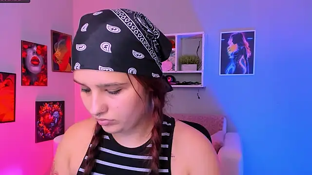 juliet_roseee Adlı Modelin Canlı XXX Sohbeti