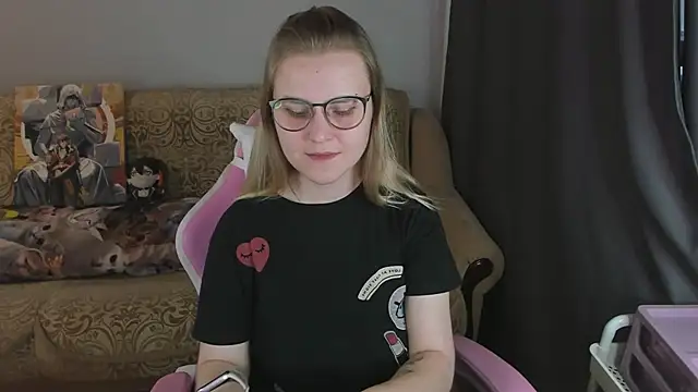 MissBrightShine's Live XXX Chat