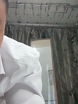 guozuo 现场XXX聊天