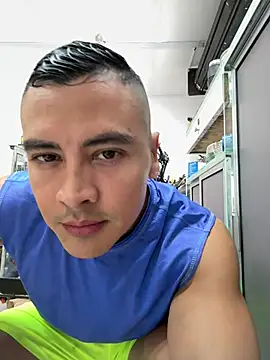 Živý XXX chat Paul22cm-