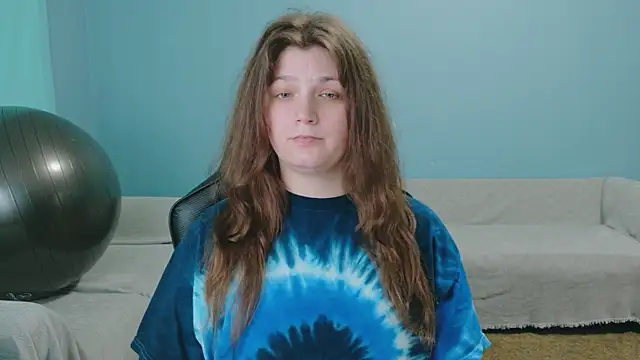 TreeJeanne élő XXX-chatje