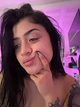 lucianaroy's Live XXX Chat