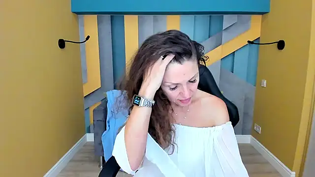 Chat XXX en directo de EllaLong