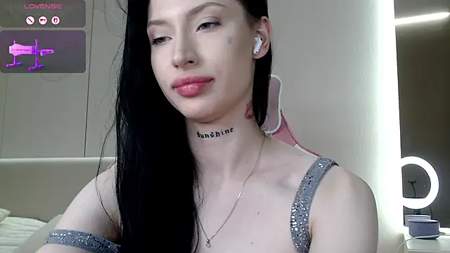 Chat XXX en directo de JenniferQueen11