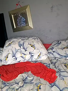 Petrossa Adlı Modelin Canlı XXX Sohbeti