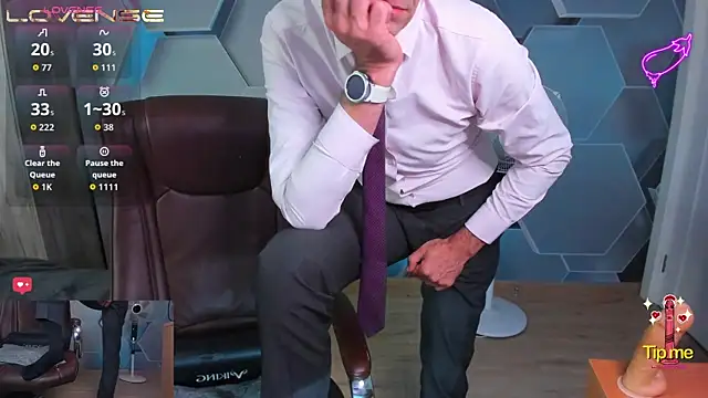 SteveTiger Live XXX Chat
