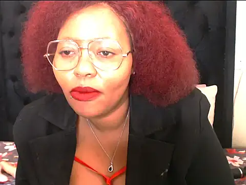 دردشة EbonySkyeXX الجنسية المباشرة