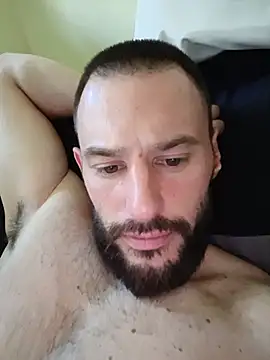 XXX chat uživo modela DanielRambo1989
