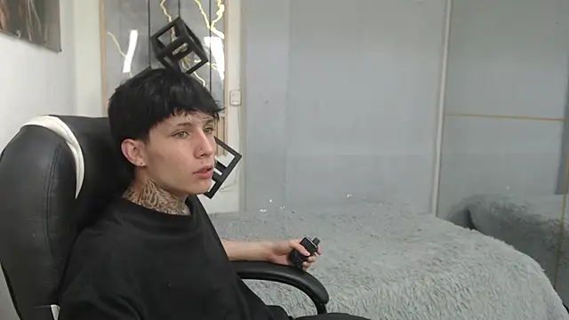 Chat XXX en directo de Cry_thereal