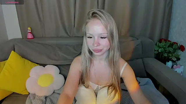 Chat +18 de Milana_r0se ao vivo