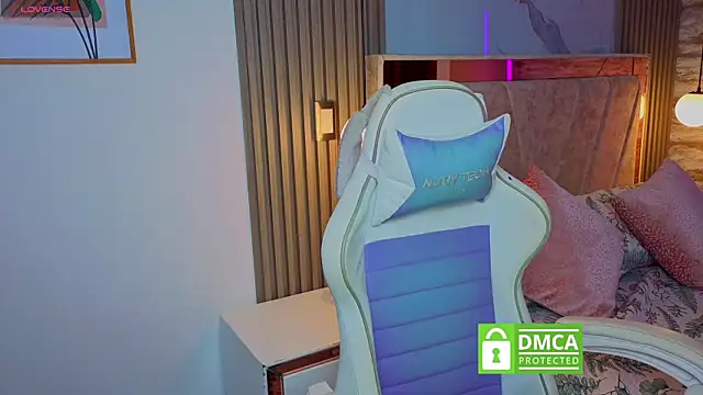 Chat +18 de Tender_lila ao vivo