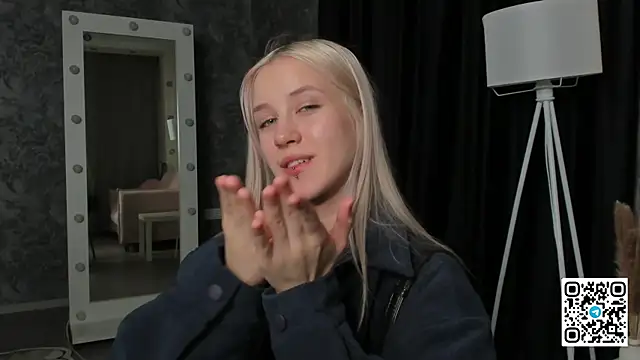 Anellyball's Live XXX Chat