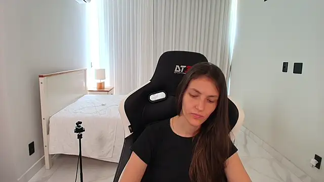 Chatroom XXX en direct de upssnowy