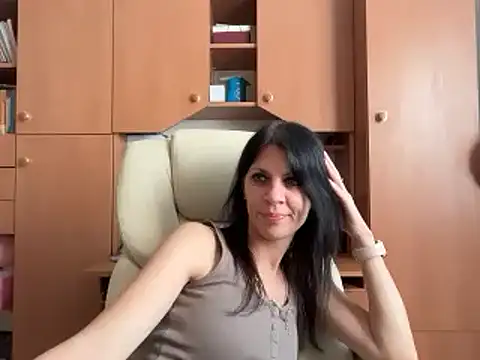 InjaAtHome Chat XXX in diretta