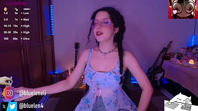 bluelen live XXX chat