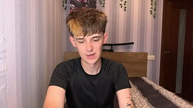 yoursexykun 现场XXX聊天