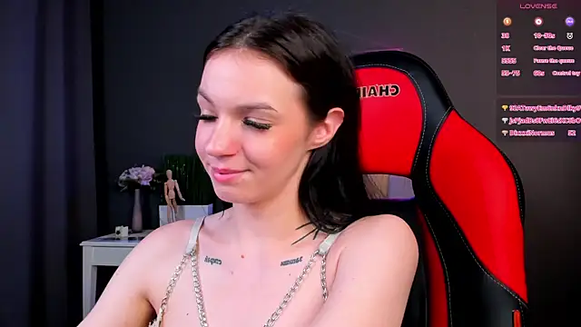 Chat XXX en directo de Luna_Come