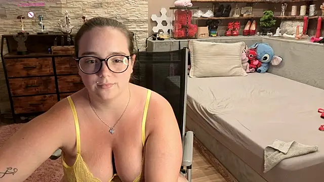XXX chat uživo modela Kimberly-Caprice