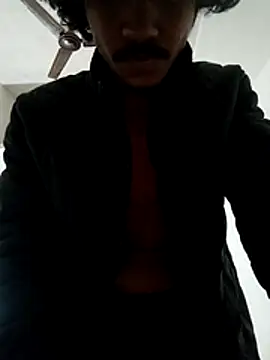 Handsome_star Adlı Modelin Canlı XXX Sohbeti