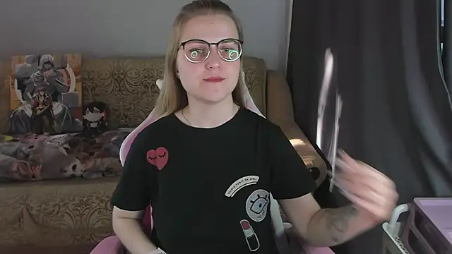 Chat +18 de MissBrightShine ao vivo