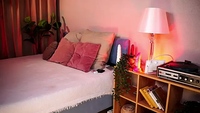 دردشة AnnLevine الجنسية المباشرة